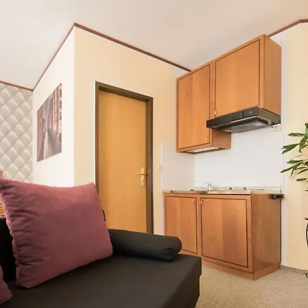 Stadt Aparthaus Lägenhet Waren (Mueritz)